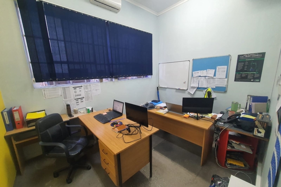 0 Bedroom Property for Sale in Sidwell Eastern Cape